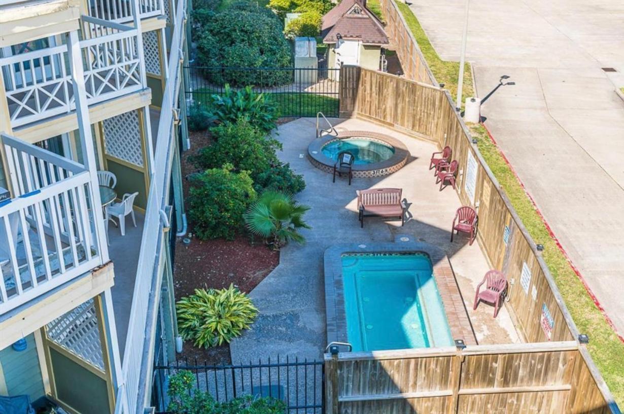 Beach Escape - Top Floor Ocean Views - Heated Pool - Seawall Blvd Galveston Dış mekan fotoğraf